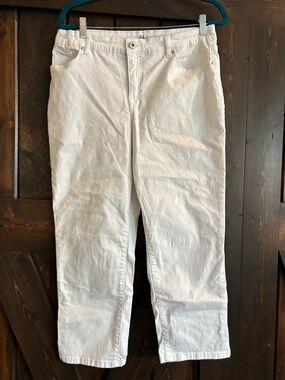 Style & Co. White Curvy Capri Pants 14